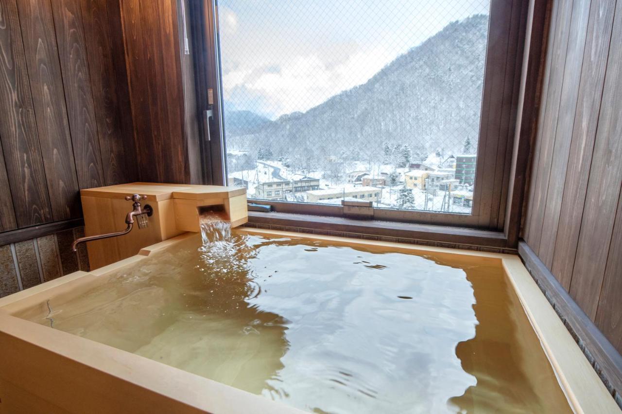 Hotel Jozankei Onsen Yurakusoan Sapporo Exterior foto
