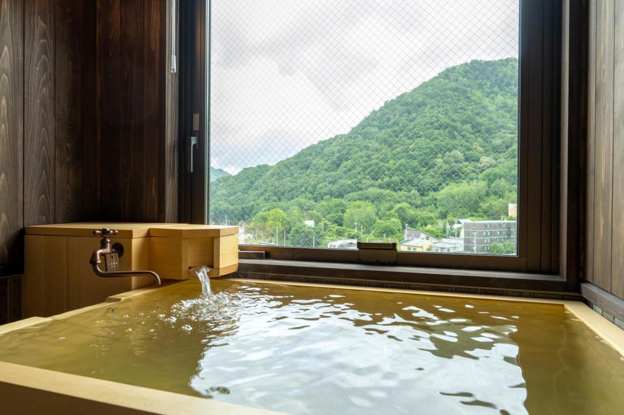 Hotel Jozankei Onsen Yurakusoan Sapporo Exterior foto